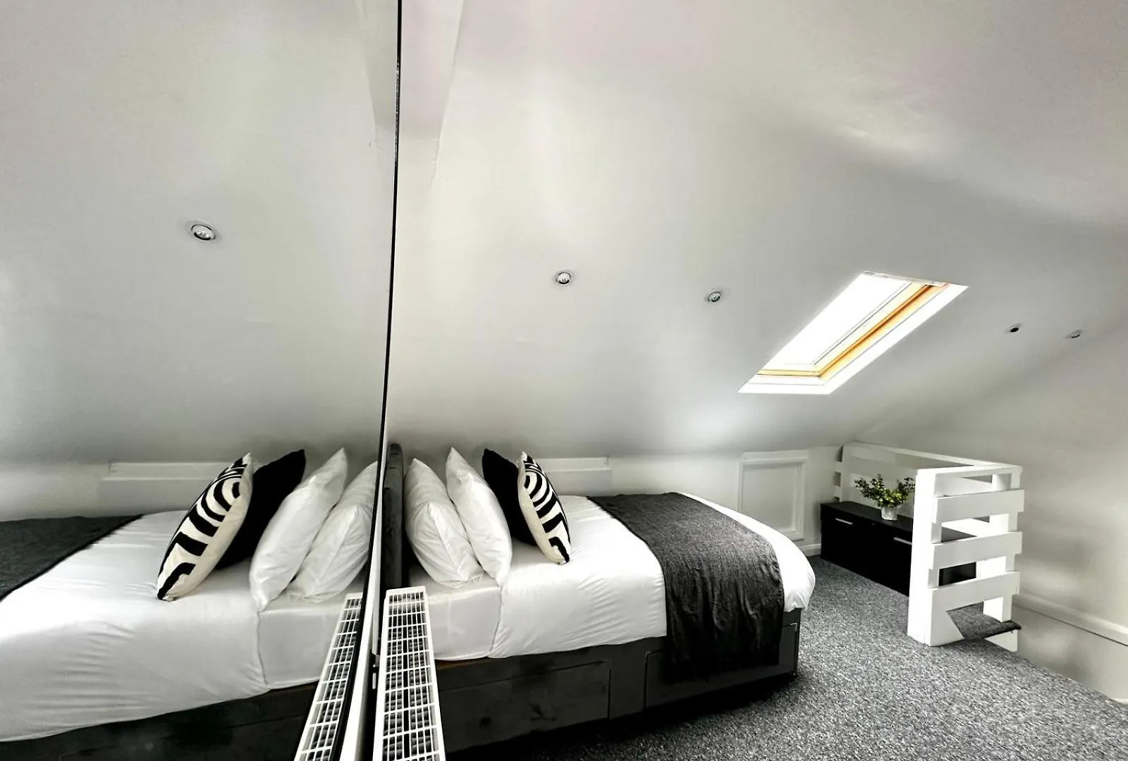 Serviced 4 Bed 2 Bath Manor Park House London Apartment