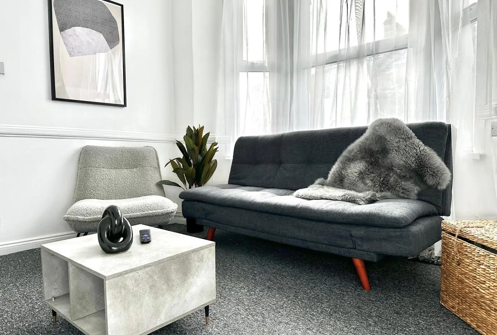 Serviced 4 Bed 2 Bath Manor Park House London 0*,  United Kingdom